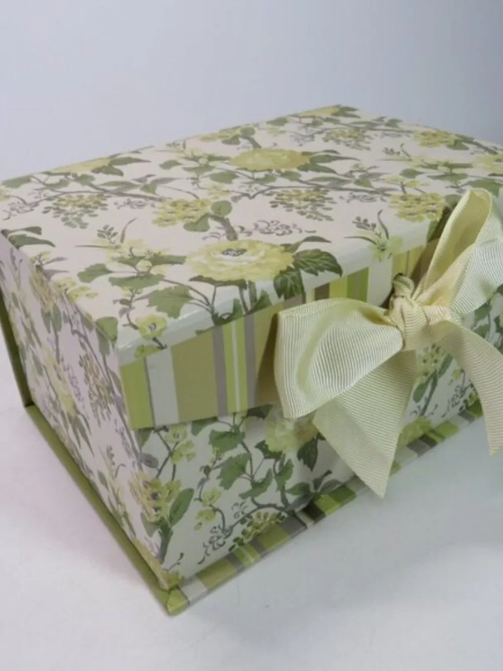 (4) Decorative Storage Gift Boxes Bundle Waverly Floral & Tina Higgins Altered